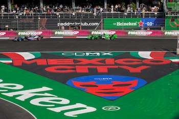 El Autódromo Hermanos Rodríguez requiere varias jornadas para desmontar gradas, estructuras y zonas de operación tras la el Gran Premio de la Ciudad de México. (AP Foto/Moises Castillo)