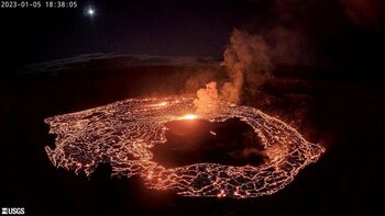 Un lago de lava creciente