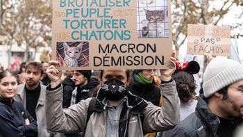 Más de 320.000 personas se manifiestan en toda Francia en el Tercer Acto de las protestas sociales