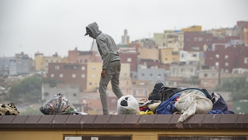 Redadas en el CETI de Ceuta y devoluciones a Marruecos pese a recursos de asilo pendientes: piden garantías al Gobierno y cunde el temor entre los migrantes