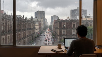 La reforma en CDMX que permitirá hacer home office cuando haya lluvias fuertes