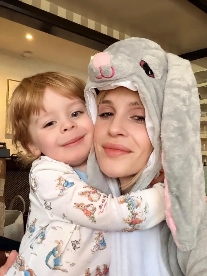 Kelly Osbourne está enfocada en la crianza de su hijo. (Instagram)