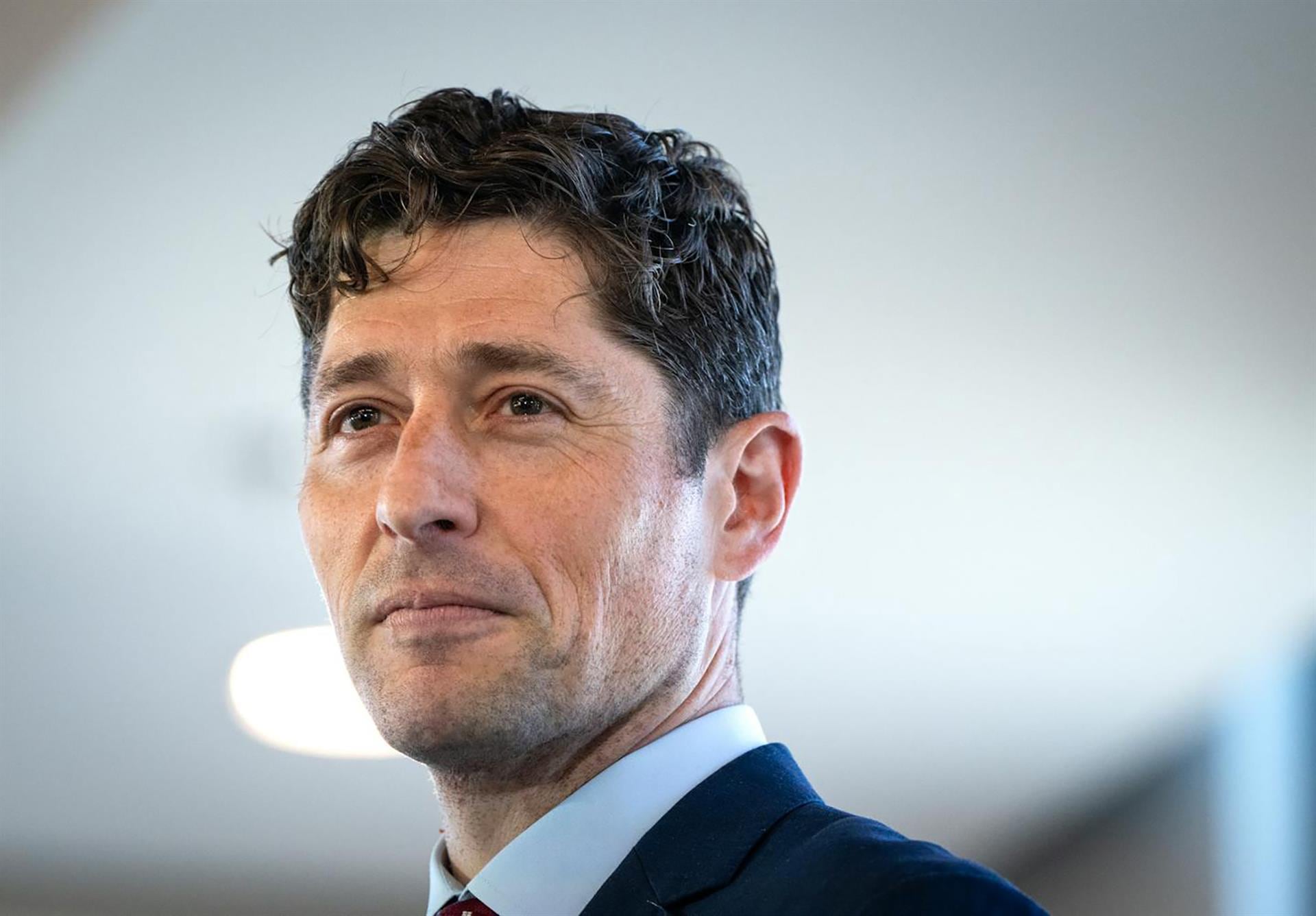 El alcalde Jacob Frey anticipó que vetará la norma para mantener la ciudad abierta a las nuevas tecnologías de movilidad