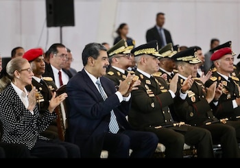 Nicolás Maduro, junto a Cilia