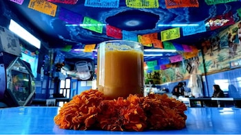 Curado de cempasúchil (PulqueríaLaPalomaAzul/Facebook)