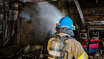 El Salvador: Incendio en mercado de San Salvador Norte deja daños en locales y áreas de tortillerías