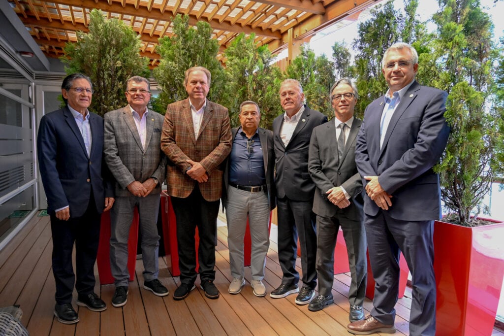 El nuevo Comité Ejecutivo de la FCF quedó integrado por Carlos Mario Zuluaga, Álvaro González Alzate, Óscar Astudillo, Alejandro Arteta, Juan Fernando Mejía y Jaime Ordóñez - crédito FCF
