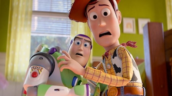 La nueva amenaza de Woody no es otro juguete: qué revela Toy Story 5 sobre la infancia actual