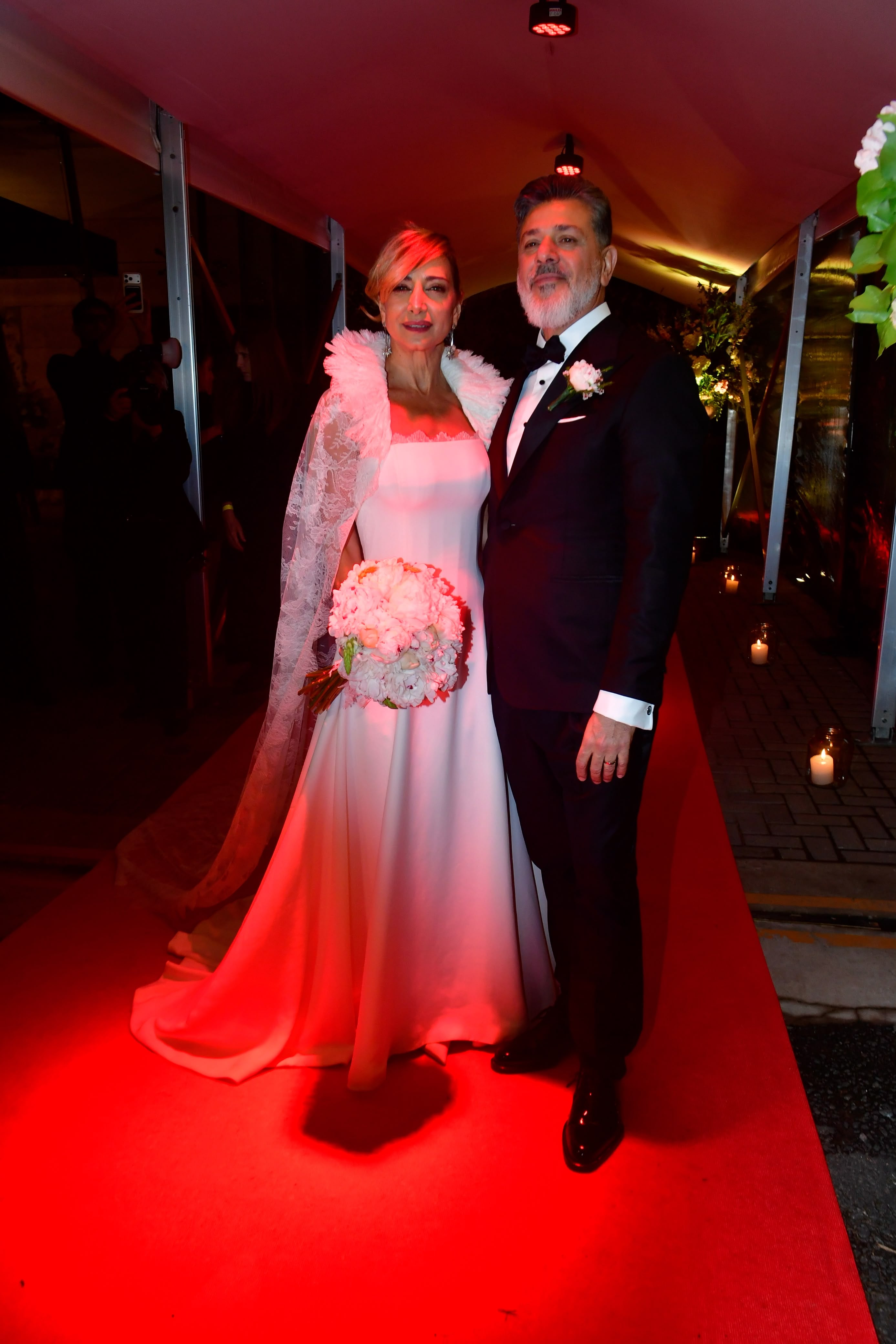 Andrea Ghidone y Pablo Otero formalizaron su unión por civil en el Club Libanés acompañados por sus familiares más cercanos (RSFOTOS)
