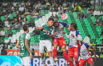Pese a la alegría, el volante Gustavo Cuéllar fue expulsado-crédito @DeportivoCaliCP/X