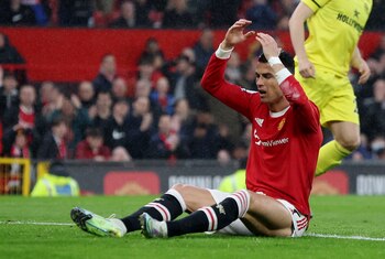 Cristiano Ronaldo y varias figuras