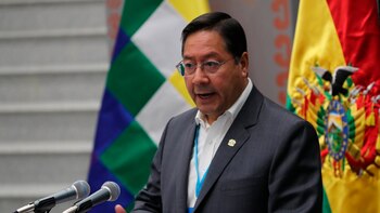 Tensión en Bolivia: declararon “persona