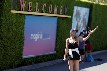 La reapertura del parque Disneyland en Anaheim, California (REUTERS/Mario Anzuoni)