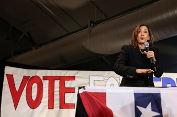 Kamala Harris en Pensilvania (REUTERS/Kevin Mohatt)