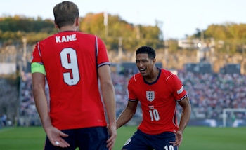 Los ingleses Jude Bellingham y Harry Kane (L) celebran el 0-2 durante el partido de la tercera jornada de la Liga de Naciones que han jugado Croacia e Inglaterra en Rijeka, Croacia. EFE/EPA/ANTONIO BAT