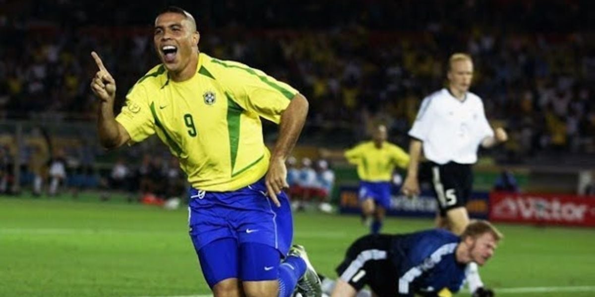 El icónico corte de pelo Cascão de Ronaldo se convirtió en un símbolo de la Copa del Mundo y de la cultura futbolera global (Captura/YouTube)