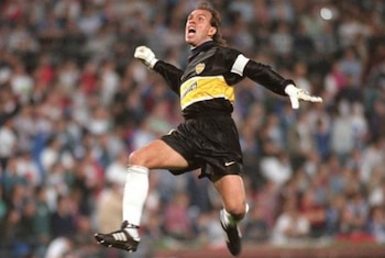 Carlos Fernando "El Mono" Navarro Montoya disputó 400 partidos oficiales y ganó 5 títulos con la camiseta de Boca Juniors - crédito Boca Juniors