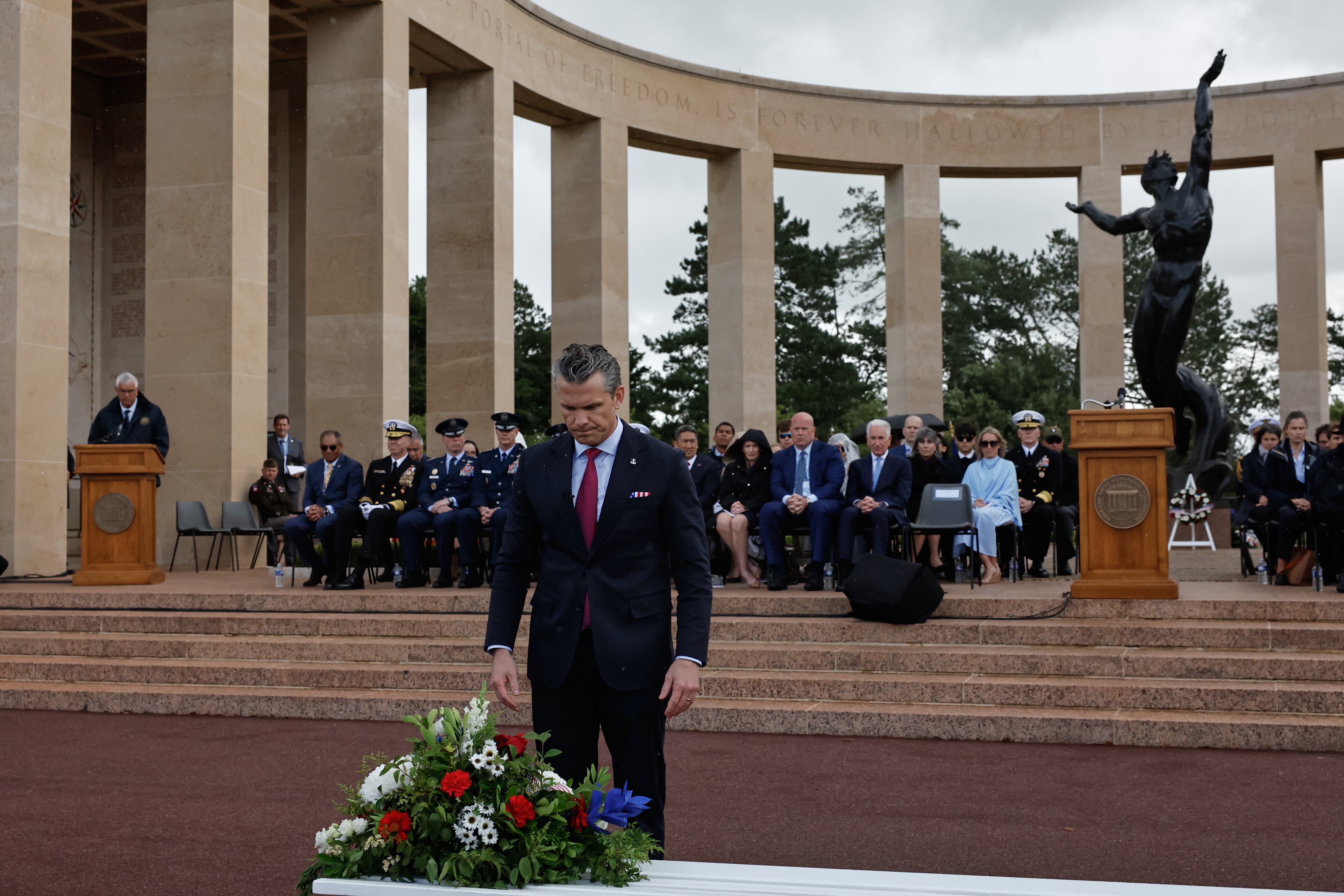 Hegseth participó de un acto con motivo del 82º aniversario del desembarco aliado de 1944 (AP Photo/Jeremias Gonzalez)