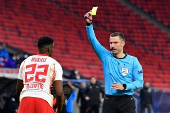 Terna arbitral del partido de