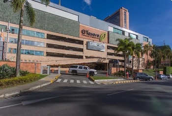 La mujer, al parecer, se