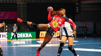 Las 'Guerreras' remontan a Austria