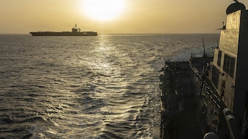 EEUU anuncia el abordaje de otro buque vinculado a Irán en el Golfo de Omán