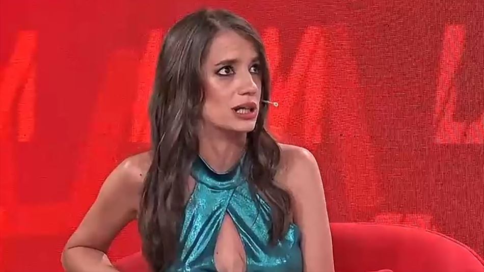 Romina Scalora relató en redes sociales el violento robo que sufrió en un taxi en la zona de Flores, Buenos Aires