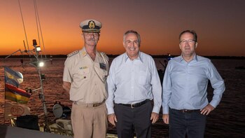 Los embajadores Marc Stanley y