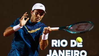 El argentino Díaz Acosta sigue