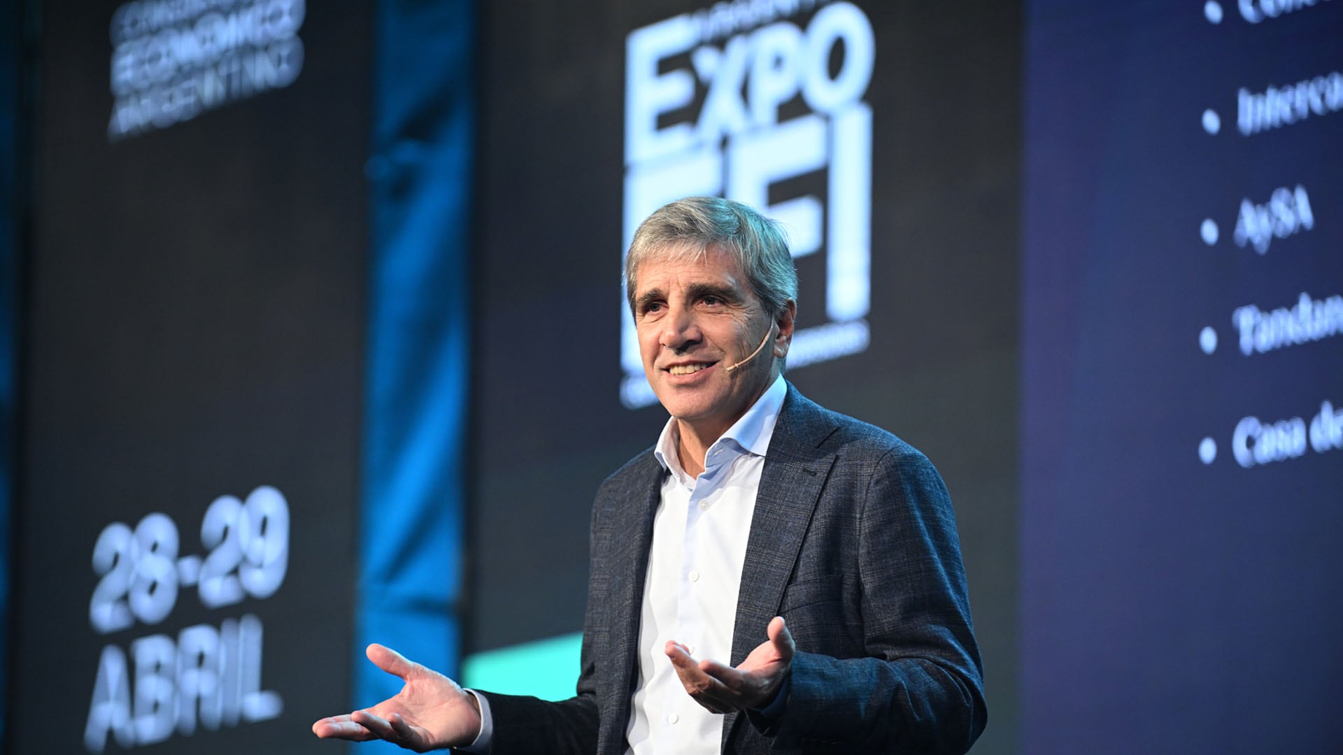 El ministro de Economía Luis Caputo
