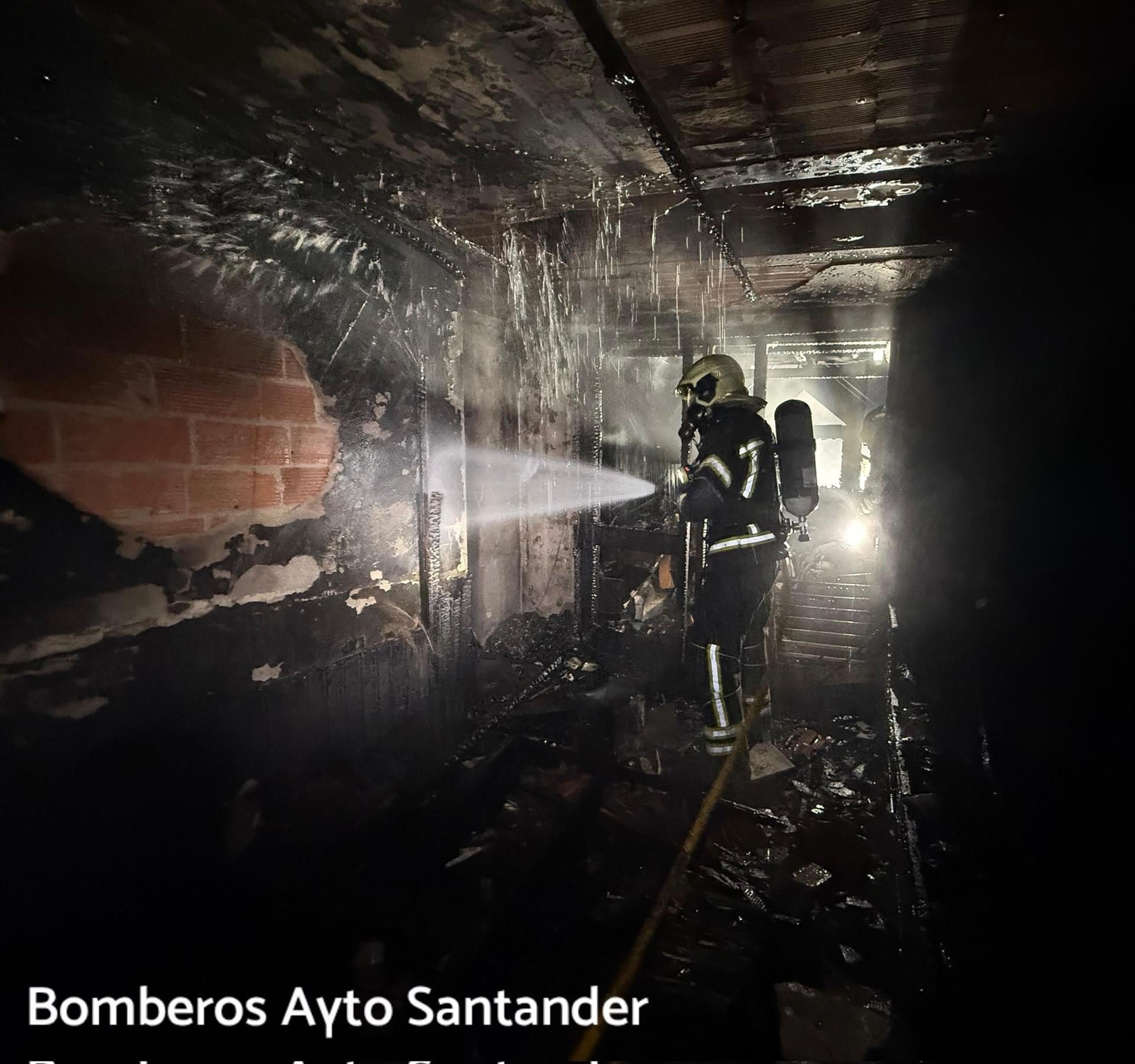Un incendio en una vivienda de Pontejos (Cantabria) se salda sin heridos