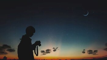 Eclipse lunar (@lemonsoup14)