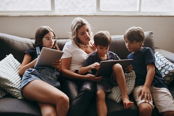 Una joven con diez hermanos