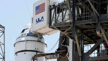 Pospusieron la misión tripulada de la nave espacial Starliner de Boeing por una fuga de helio