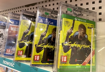 En el cuarto trimestre del año fiscal 2025, el 85 % de los títulos de PlayStation se compró en formato digital y solo el 22 % del año fue físico. (REUTERS/Kacper Pempel/File Photo)