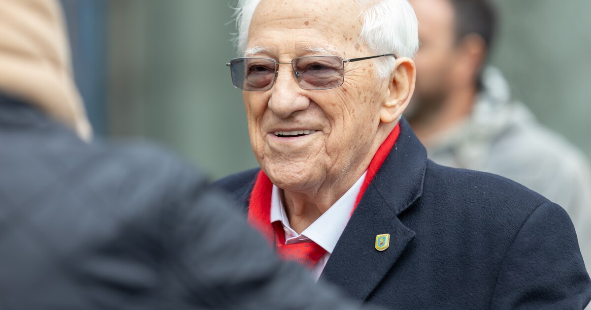 Padre Ángel, a sus 89 años, defiende una Iglesia más cercana y critica el uso de la tecnología en guerras Padre Ángel, a sus 89 años, defiende una Iglesia más cercana y critica el uso de la tecnología en guerras