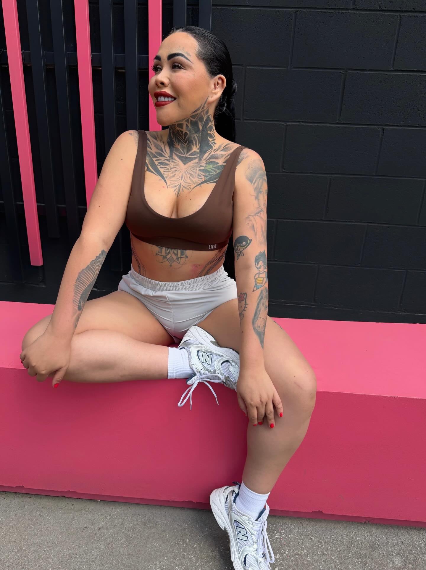 La empresaria usó su historia personal para compartir sus reflexiones sobre la disciplina y la autoaceptación femeninas - crédito @yinacalderonoficial/Instagram