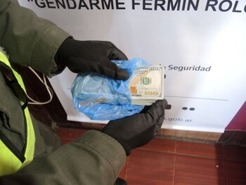 Parte del dinero hallado.