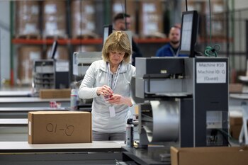 El ex gobernador Hogan, un