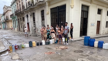 “¡El problema no es EE.UU., es la mala gestión!”: La Habana Vieja explota tras un mes sin agua y a oscuras