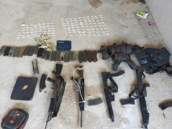 Además de detener a cuatro