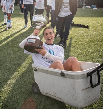 Agostina Holzheier campeona con Racing