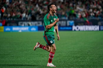 Hirving Lozano también figura en