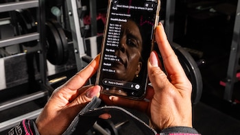 Para mejorar el acondicionamiento físico y alcanzar sus objetivos, contrataron a "CoachGPT"