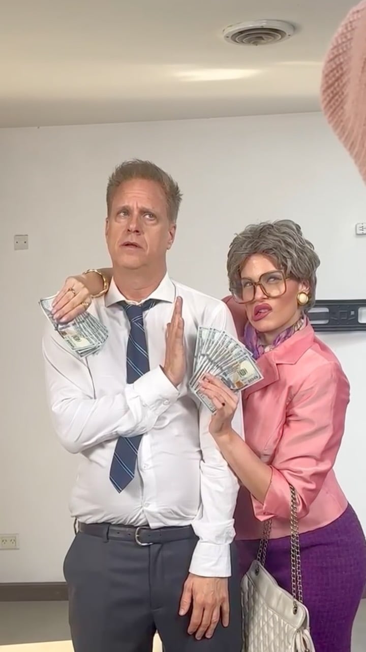 Protagoniza La bomba, junto a Paco Massarini, en el Teatro El Grito. Las funciones a sala llena marcaron un esperado regreso a los escenarios