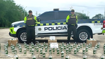Autoridades decomisaron materiales para licor