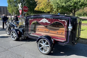 Las celebraciones del 275 aniversario de Reading incluyeron un desfile fúnebre para Willie en las calles de la ciudad. REUTERS/Kia Johnson