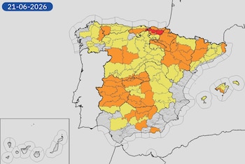 Mapa de alertas meteorológicas por temperaturas extremas para este domingo, 21 de junio de 2026. (Aemet)