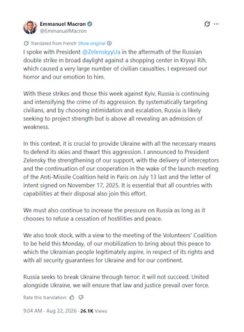 Captura de pantalla de una publicación en inglés del usuario Emmanuel Macron en la red social X con texto sobre Ucrania y Rusia