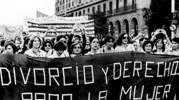 45 años de la Ley de Divorcio, un hito de la Transición que dividió al Gobierno (y que no provocó la avalancha de separaciones que anunciaban los conservadores)